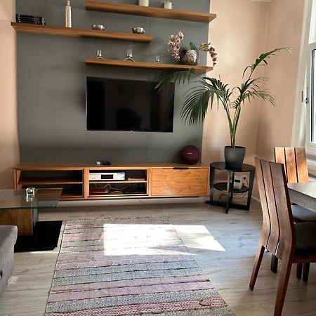 ארפורט Komfortables Appartement Zentral Gelegen מראה חיצוני תמונה