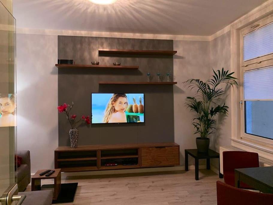 ארפורט Komfortables Appartement Zentral Gelegen מראה חיצוני תמונה