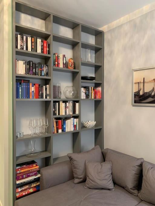 ארפורט Komfortables Appartement Zentral Gelegen מראה חיצוני תמונה