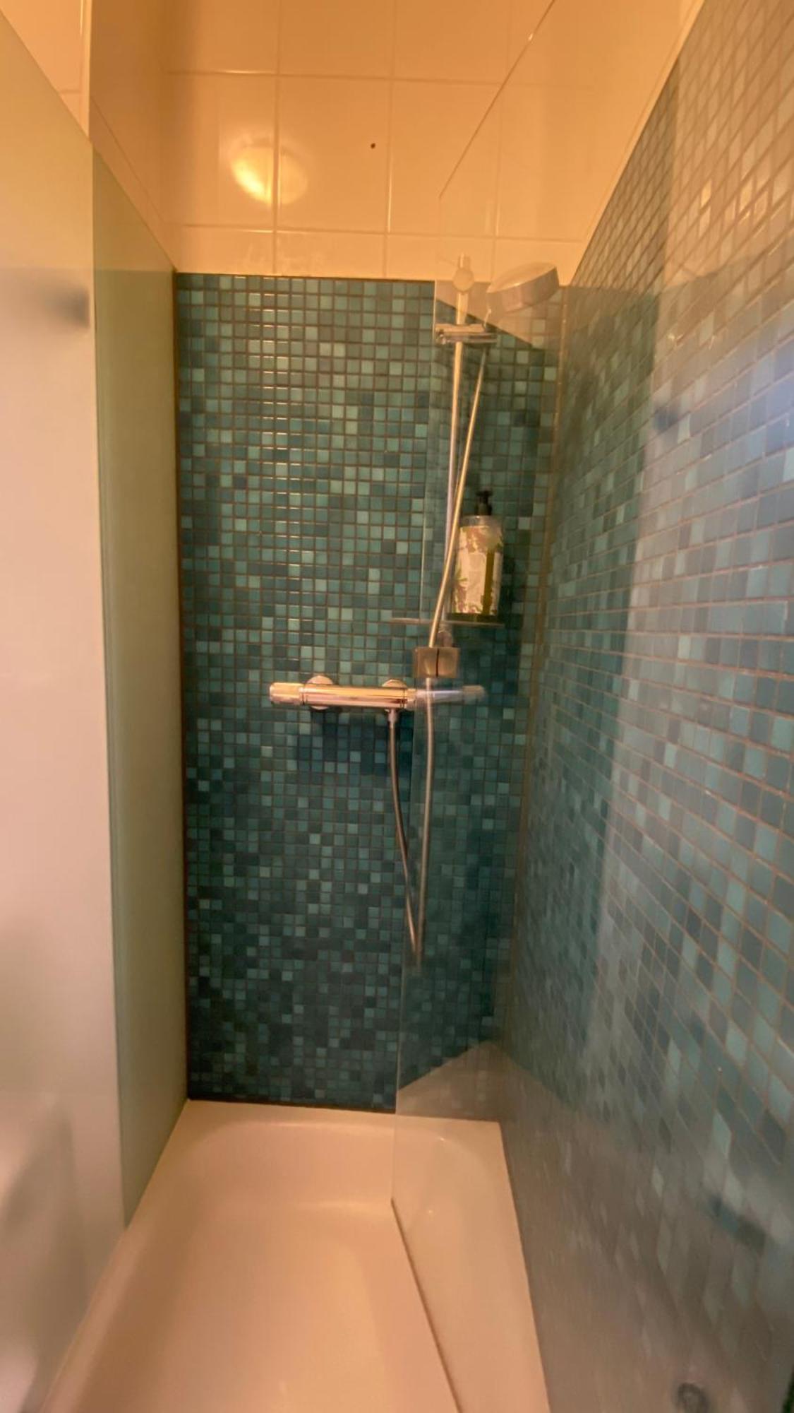 ארפורט Komfortables Appartement Zentral Gelegen מראה חיצוני תמונה